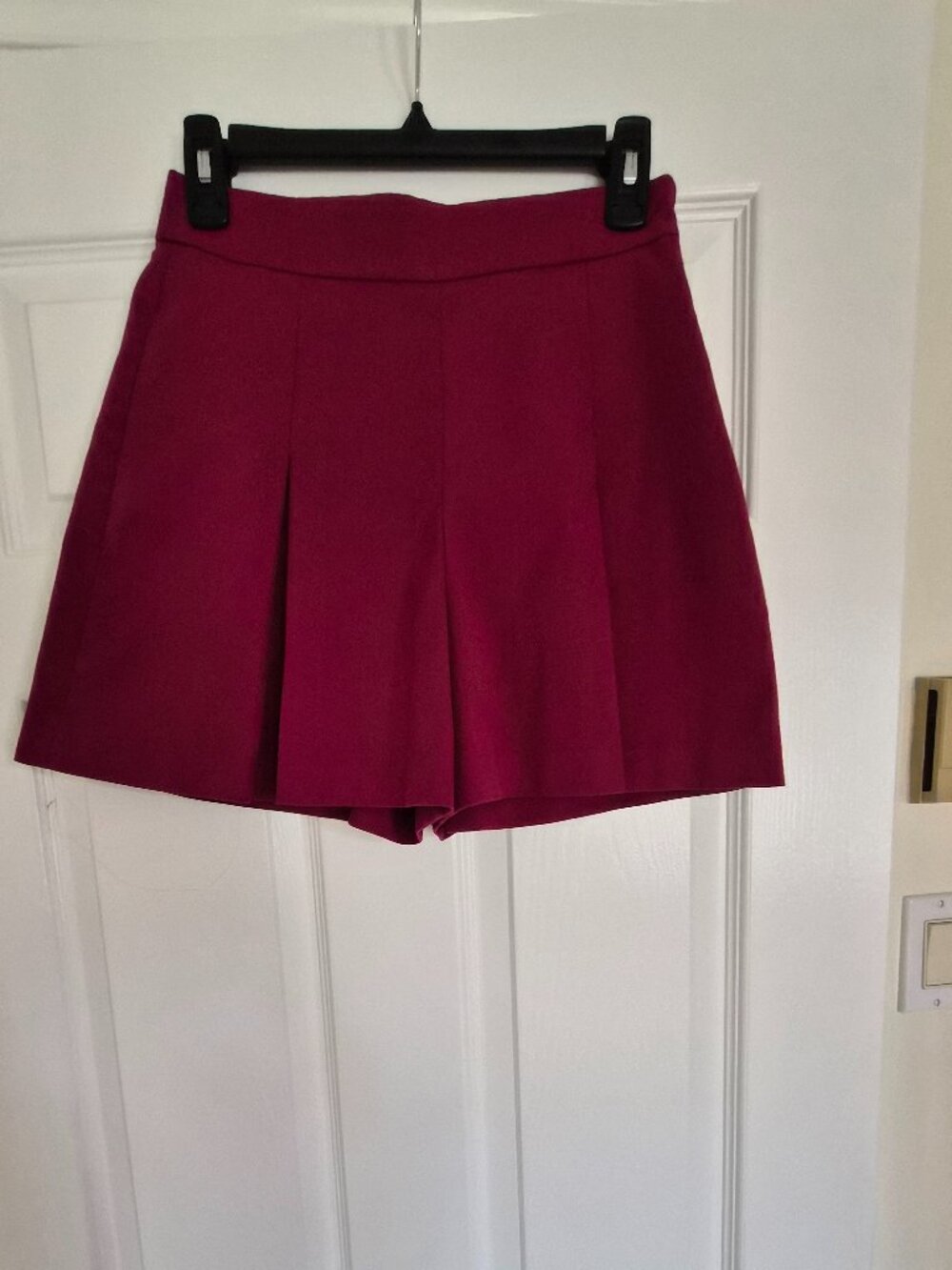 Uniqlo Burgundy Skort, Size S